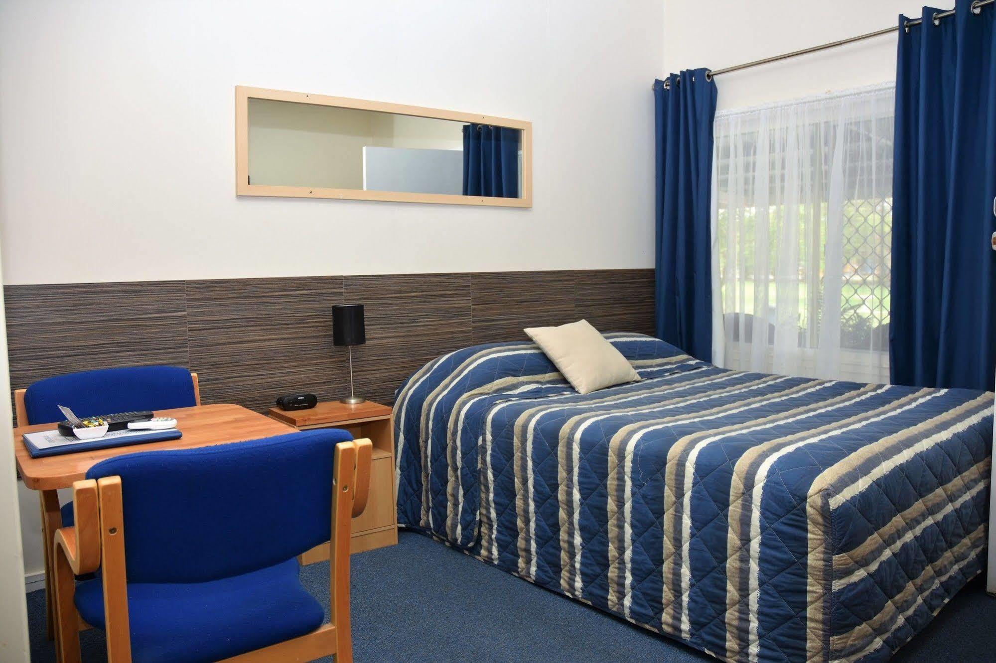 Chinchilla Motel Exteriör bild